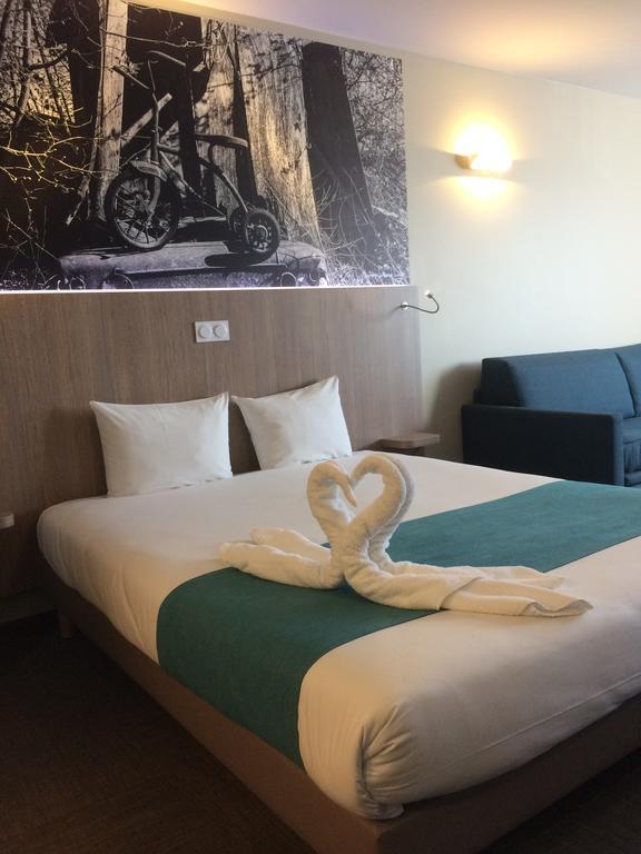 Saint-Aunes The Originals City, Hotel Ecoparc, Montpellier Est מראה חיצוני תמונה